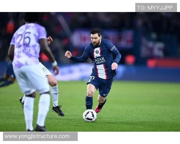 巴黎圣日耳曼逆转晋级欧冠四强，梅西再现神迹，造出奇迹般的胜利